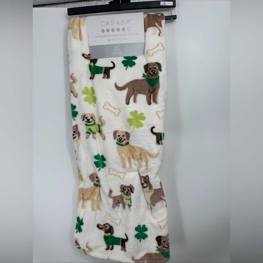 St Patrick' s Day Oversized Throw Blanket Dogs Shamrocks, Bones 50” X 70”